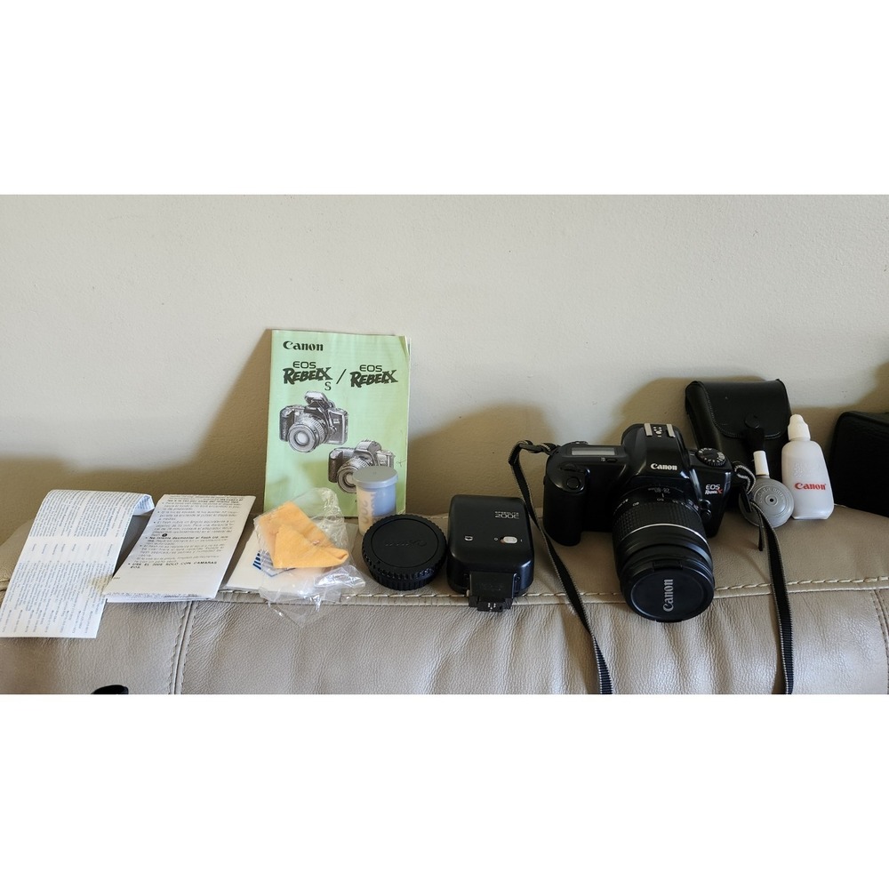 Canon EOS Rebel X 35mm Film Camera W/ Sigma 28-80 Lens & Speedlite 200E And Bag.
